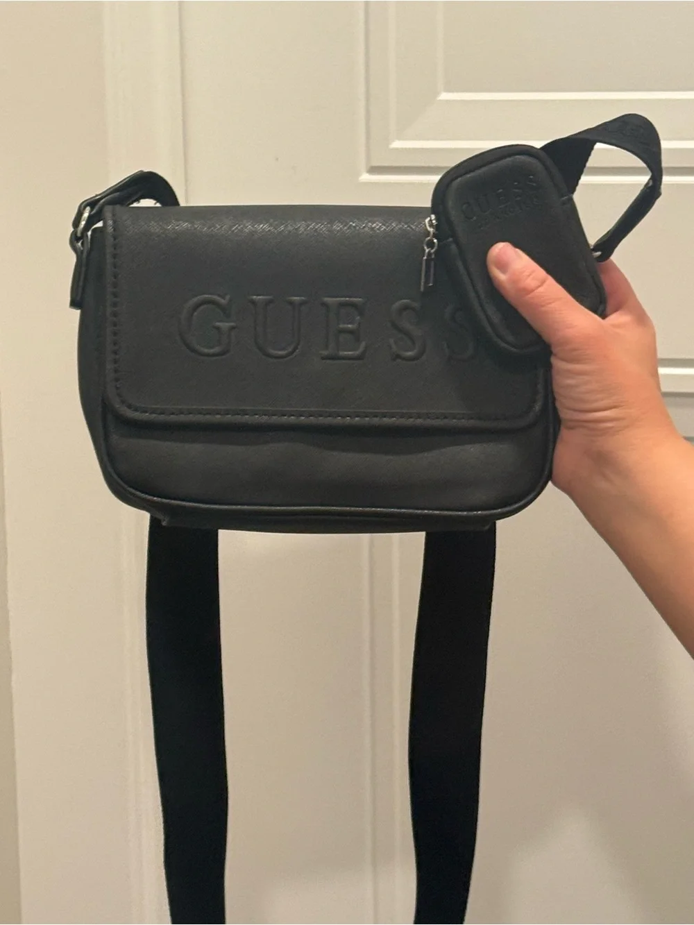 Guess unisex faux
